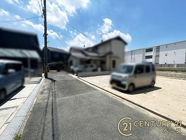 ■現地撮影写真■ 前面道路は4m以上!