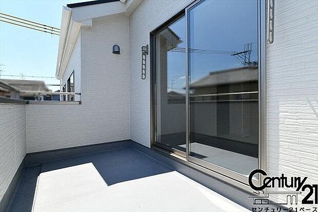 ■≪同仕様写真≫■日当たりのよいバルコニー!洗濯物もよく乾きます!■
