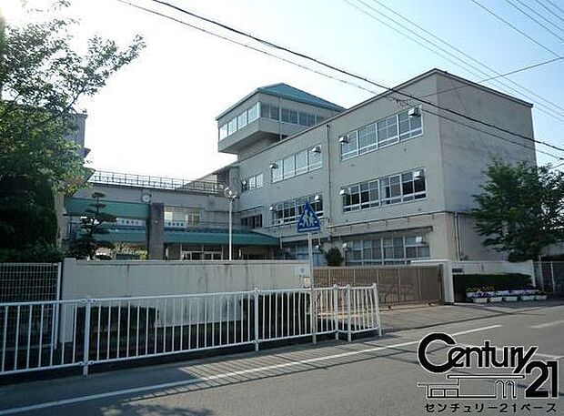 天理市立南中学校まで1760m