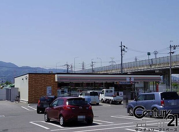 セブンイレブン天理田井庄町店まで550m