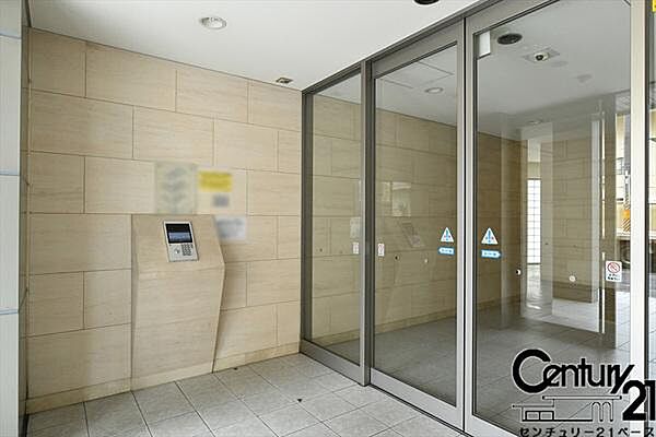 ■現地外観写真■オートロック付きマンションです！