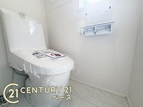 ■1・2階ともに『節水省エネ仕様シャワートイレ』を採用しています！■