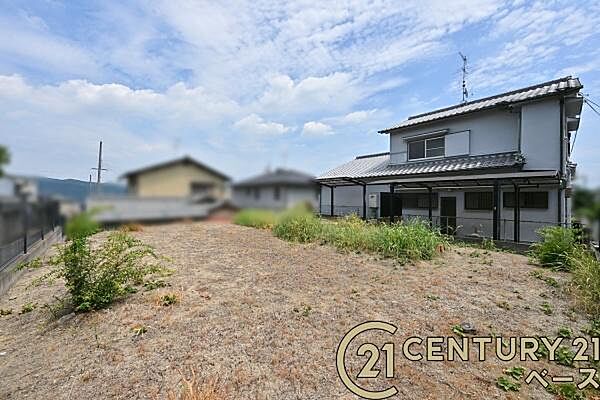 ■現地撮影写真■多用途に使用可能なお庭付き！