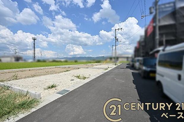 ■現地撮影写真■前面道路約6mと広々開放的です!