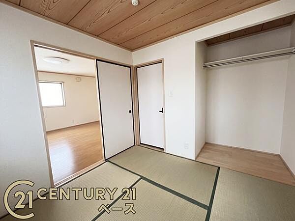 ■くつろぎのリビングとしても利用可能な和室です！