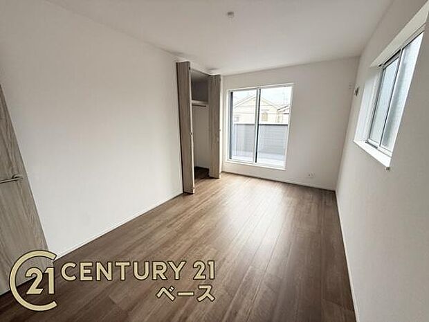 ■3部屋ある洋室も明るい雰囲気です!