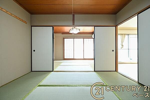 ■広々2間続きの和室！
