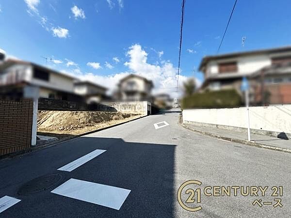 ■現地撮影写真■小学校まで徒歩圏内と子育て世代も安心！