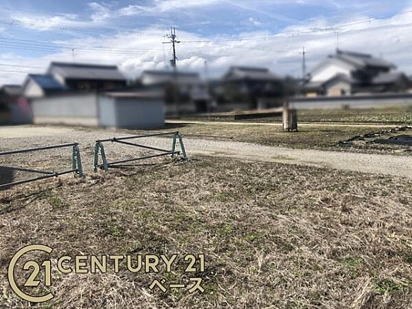 ■現地撮影写真■こちいらは建築条件なしの土地となっております！
