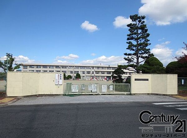 橿原市立真菅小学校まで300m
