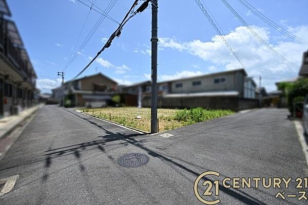 ■現地撮影写真■小・中学校も徒歩圏内でお子様の通学にも安心の立地です！