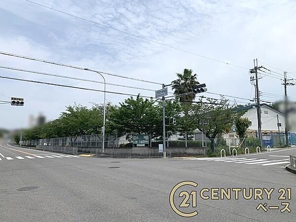 堺市立三原台小学校まで378m