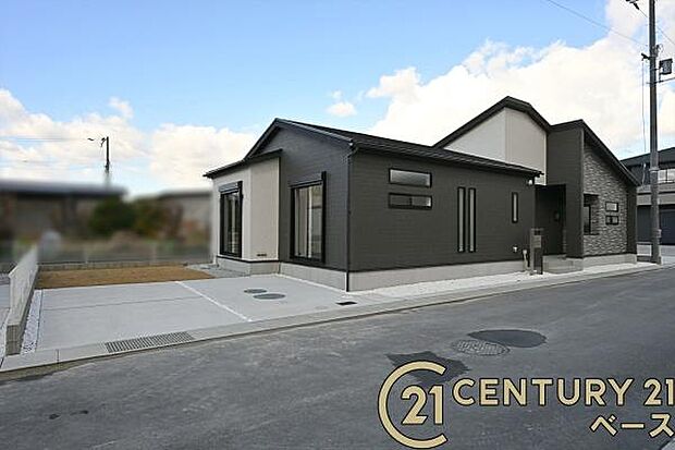 ■現地撮影写真■駐車スペース2台分完備!