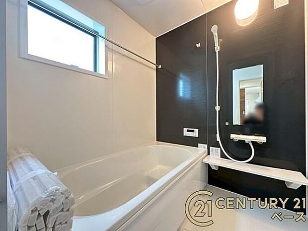 ■現地撮影写真■浴室暖房乾燥機を完備!ゆったりした浴槽での入浴は疲れも癒してくれます!