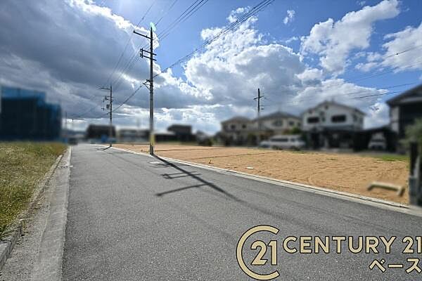■現地撮影写真■中学校まで徒歩圏内とお子様の通学も安心！