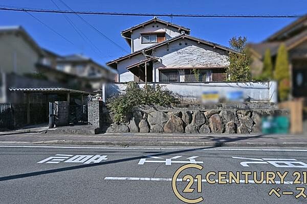 ■現地撮影写真■スーパーなどの商業施設が徒歩圏内に近接し、生活環境の整った立地です！