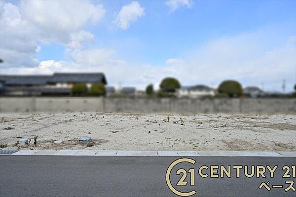 ■現地撮影写真■小中学校まで徒歩圏内でお子様も安心！