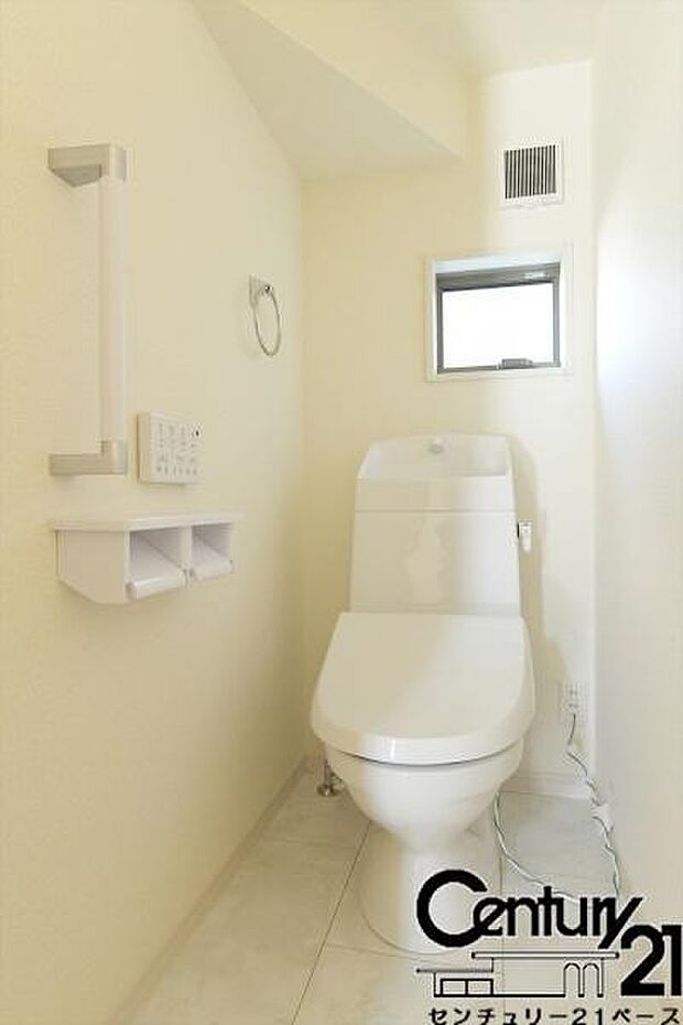 ■フチなし&トルネード洗浄でお掃除も楽らく!ウォシュレット付きです!■