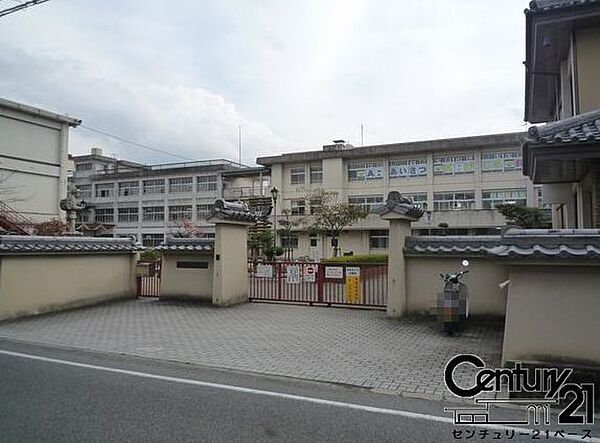 斑鳩町立斑鳩小学校まで400m