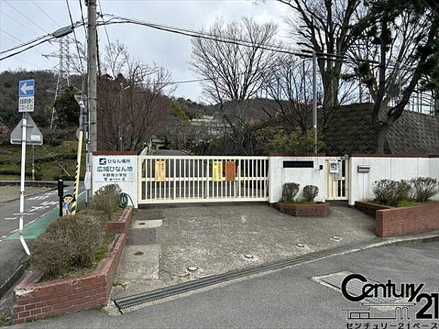 平群町立平群南小学校まで800m