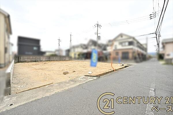 ■現地撮影写真■小学校まで徒歩圏内と子育て世代も安心！