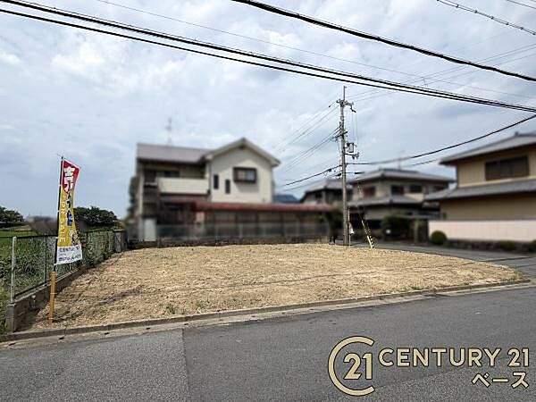 ■現地撮影写真■ 小・中学校ともに徒歩圏内で通学も安心です。