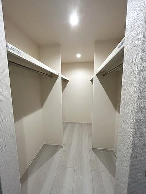 ■現地撮影写真■大容量ファミリーWCLを完備!大きな荷物も楽々収納!