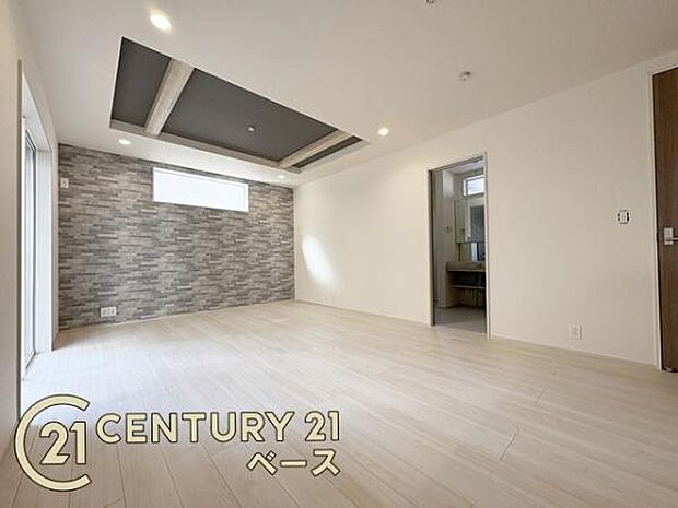 ■現地撮影写真■ご家族でくつろいでいただける広々したLDK!