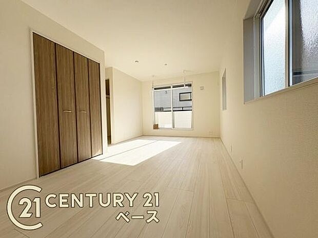 ■現地撮影写真■使い勝手の良い広々とした洋室です!