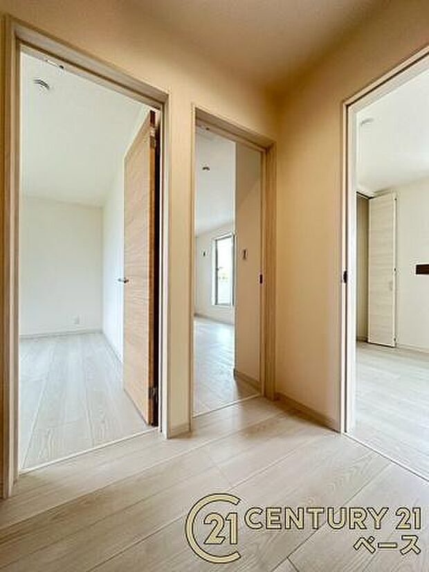 ■現地撮影写真■こちらは2階廊下部分です!