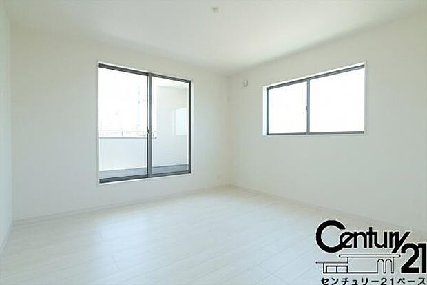 ■日当たりのよい明るい雰囲気の洋室です!■