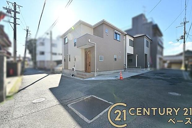 ■現地撮影写真■前面道路約4m以上で車の出し入れも楽々!