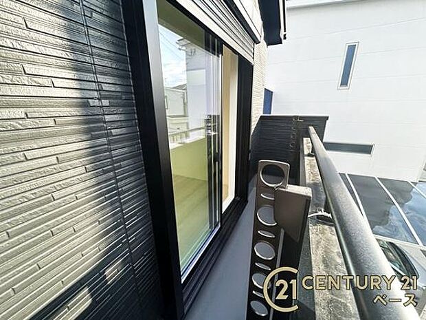 ■日当たりのよいバルコニー!洗濯物もよく乾きます!■