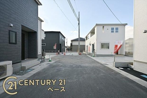 道路路の高低差もなく駐車も楽々!