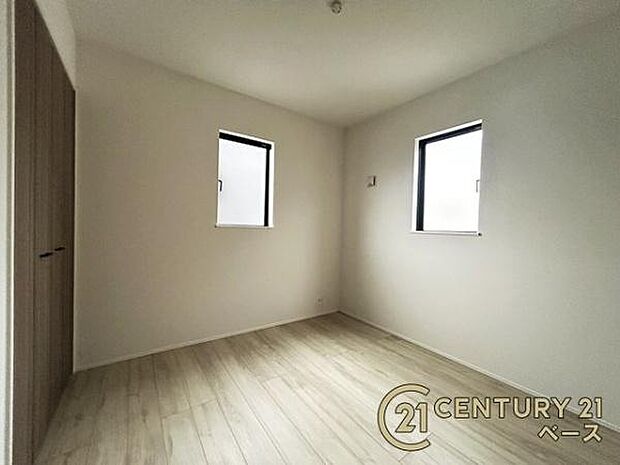 ■陽当たり・通風良好な2面採光のお部屋です!