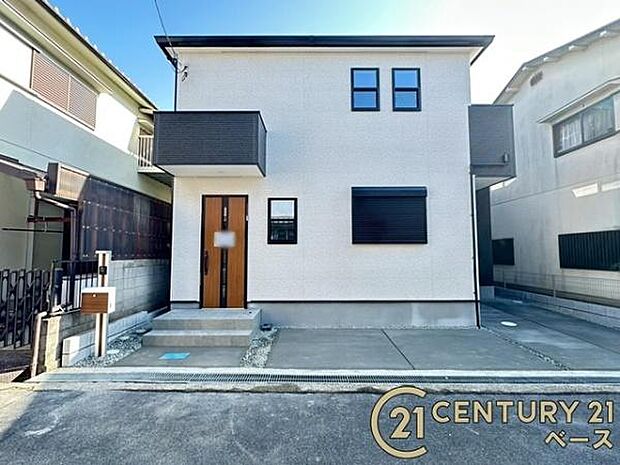 ■現地撮影写真■駐車スペース2台分完備!