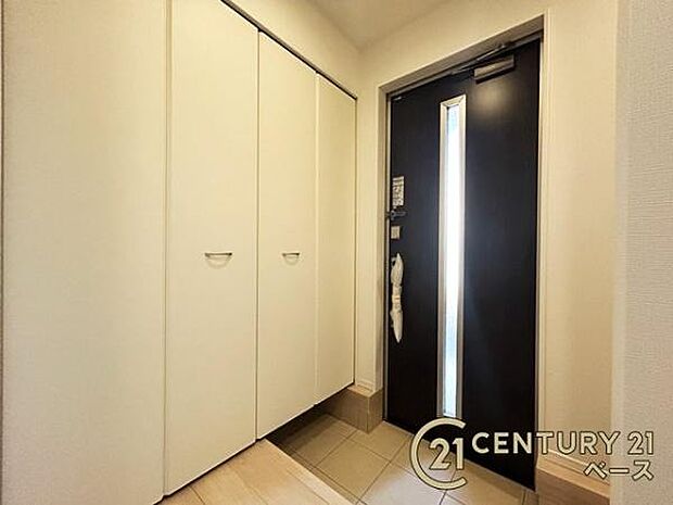 ■玄関には大容量収納スペースを完備!■