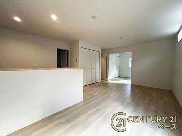 ■家計と環境に優しい!断熱性・保温性に優れたペアガラスを使用しています!