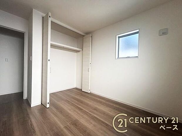 ■冬物のコートや季節のものなどたくさんしまえる広さ!■