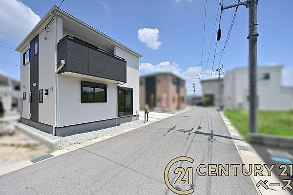 ■現地撮影写真■小・中学校まで徒歩圏内とお子様の通学も安心！