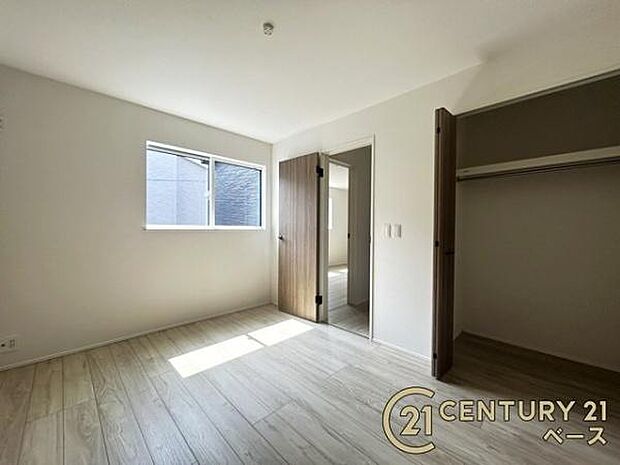 ■現地撮影写真■日当たりのよい明るい雰囲気の洋室です!