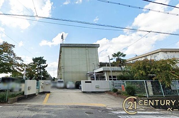 奈良市立伏見小学校まで1000m