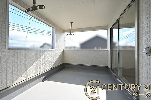 ■現地撮影写真■インナーバルコニーで急な雨でも安心です!