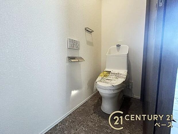 ■現地撮影写真■1・2階ともに清潔感ある綺麗なお手洗を完備!