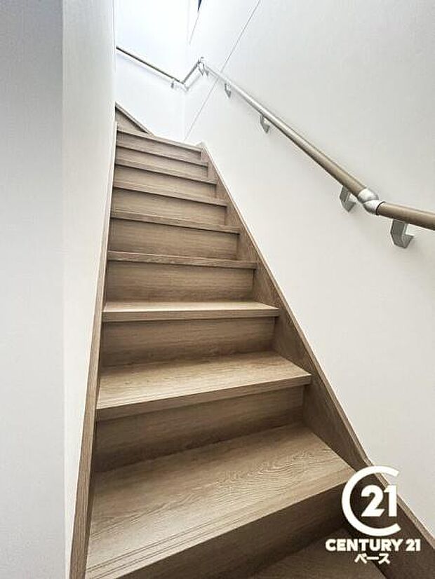 こちらは階段になっております。