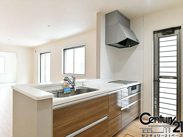 ■収納力と使いやすさを追求したシステムキッチンです!■