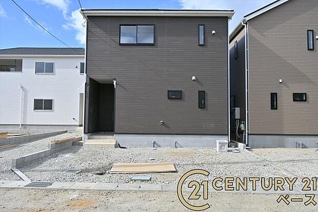 ■現地撮影写真■駐車スペース2台分完備!