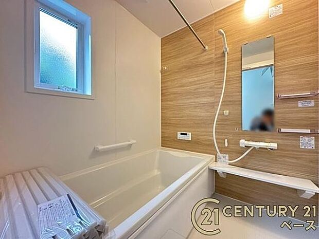 ■現地撮影写真■浴室暖房乾燥機を完備!ゆったりした浴槽での入浴は疲れも癒してくれます!