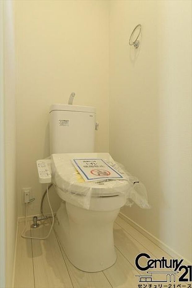 ■1・2階ともに『節水省エネ仕様シャワートイレ』を採用しています!■