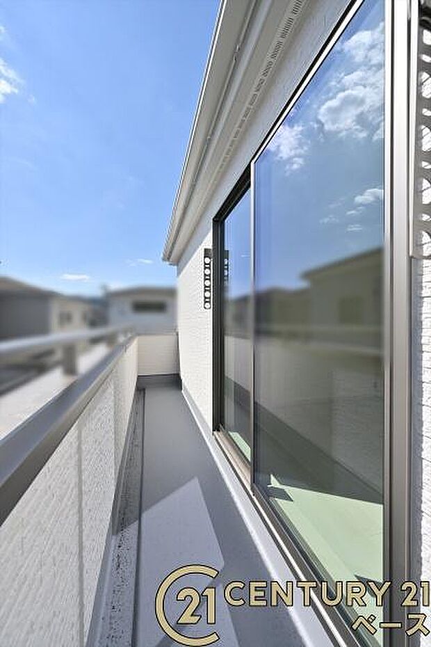 ■現地撮影写真■開放感あふれるバルコニー!